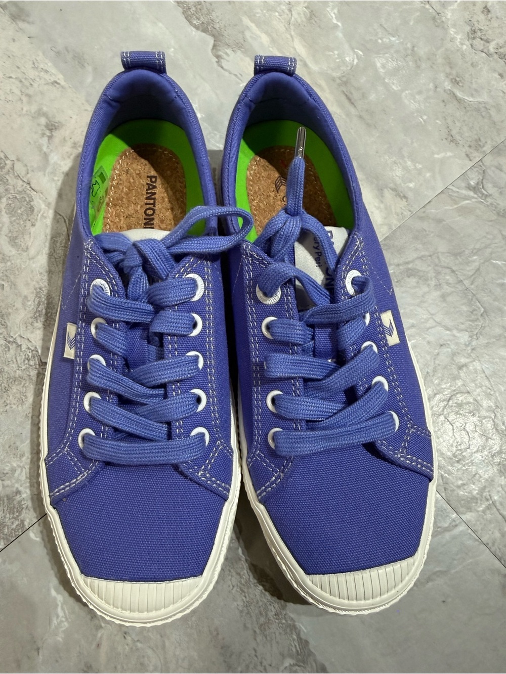 Cariuma x Pantone OCA Low Canvas Sneakers Very Peri Purple Women Size 7.5/ Men 6